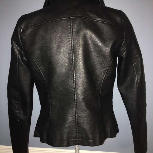 NOISY MAY Women’s Faux Leather Motorcycle Jacket - Picture 7 of 11
